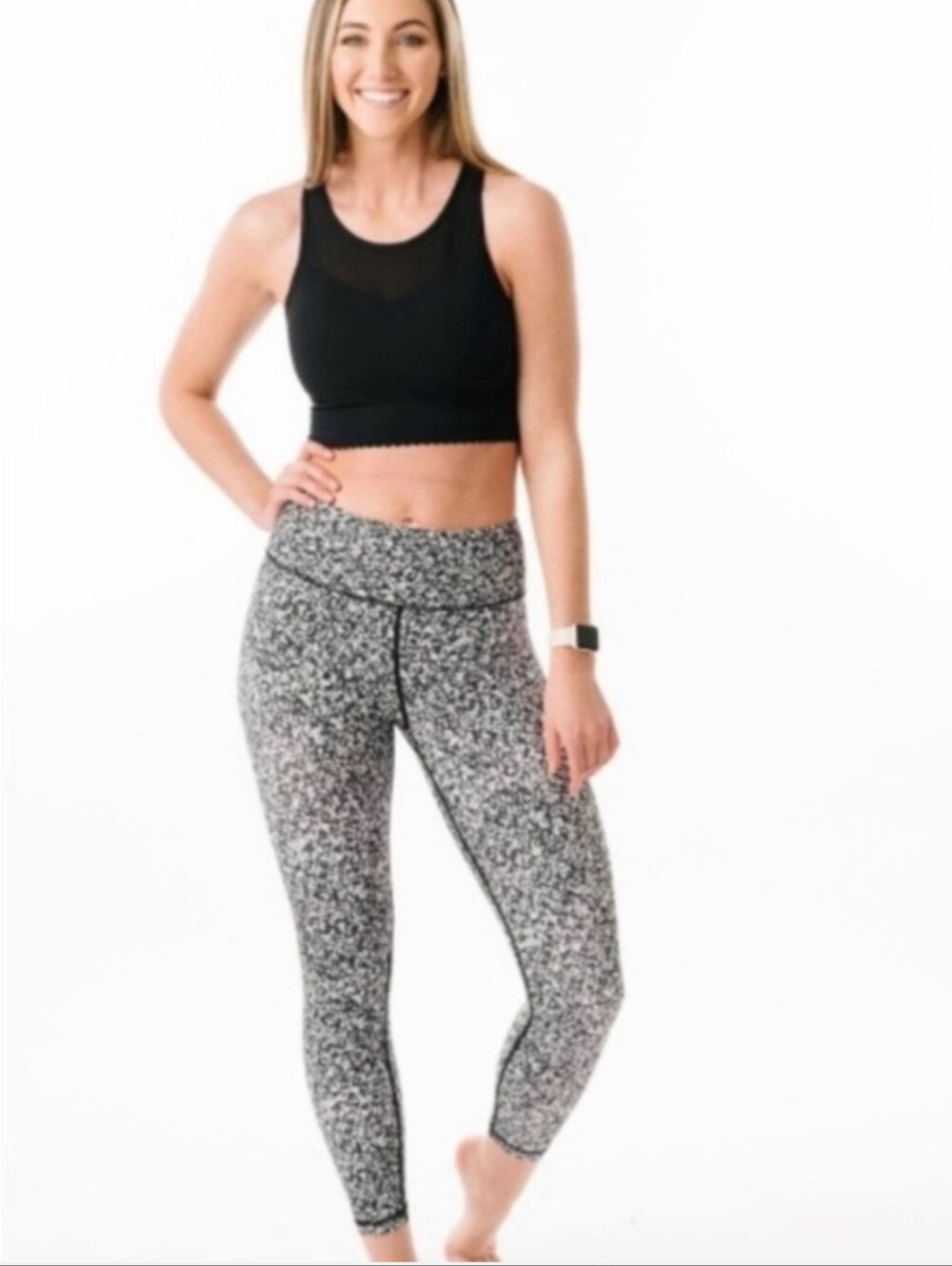 Zyia Black & White Speckled High-Waist Capri Leggings - Women Sz 8-10